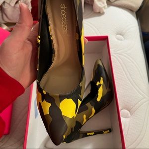 Spectacular fatigue women’s high heel.